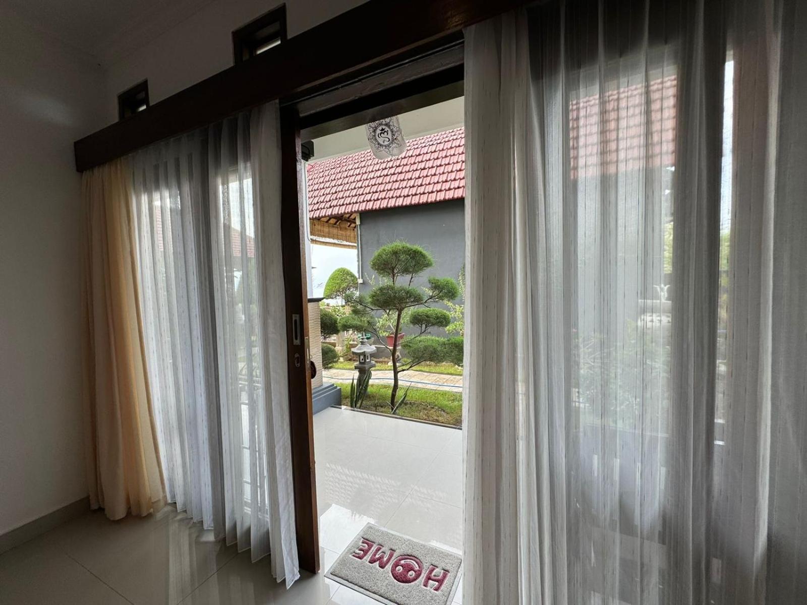 Kaylas Hill Resort Batununggul エクステリア 写真