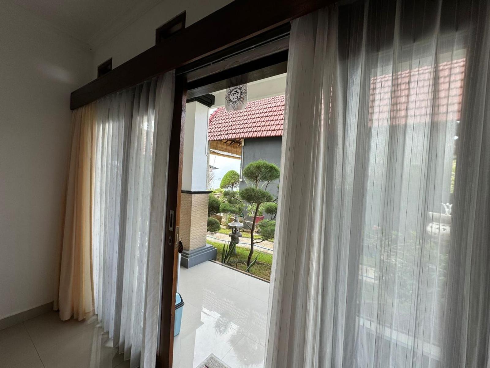 Kaylas Hill Resort Batununggul エクステリア 写真